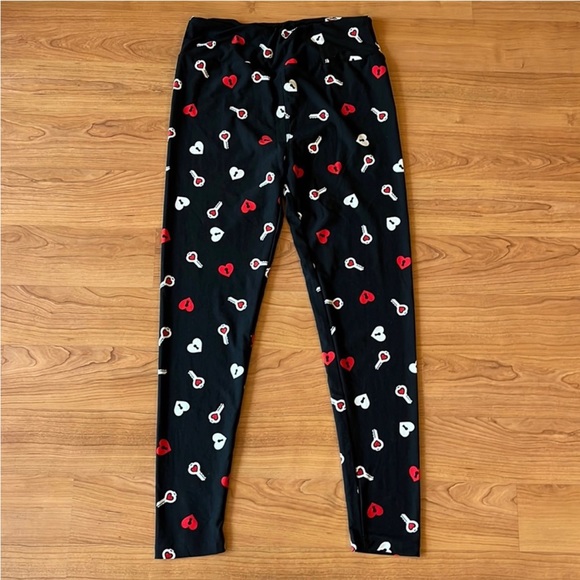 LulaRoe Heart & Key Leggings - Picture 2 of 4